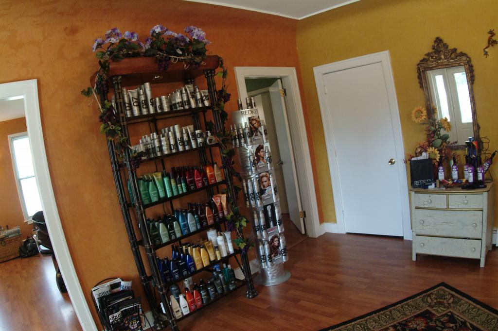 Amedae Salon Ortonville MI 48462 2486278522 Beauty Salons